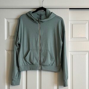 Vuori weathered Green Hoodie